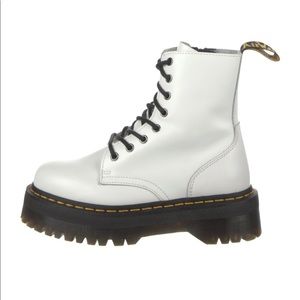 Dr. Marten White Leather Combat Boots so 7